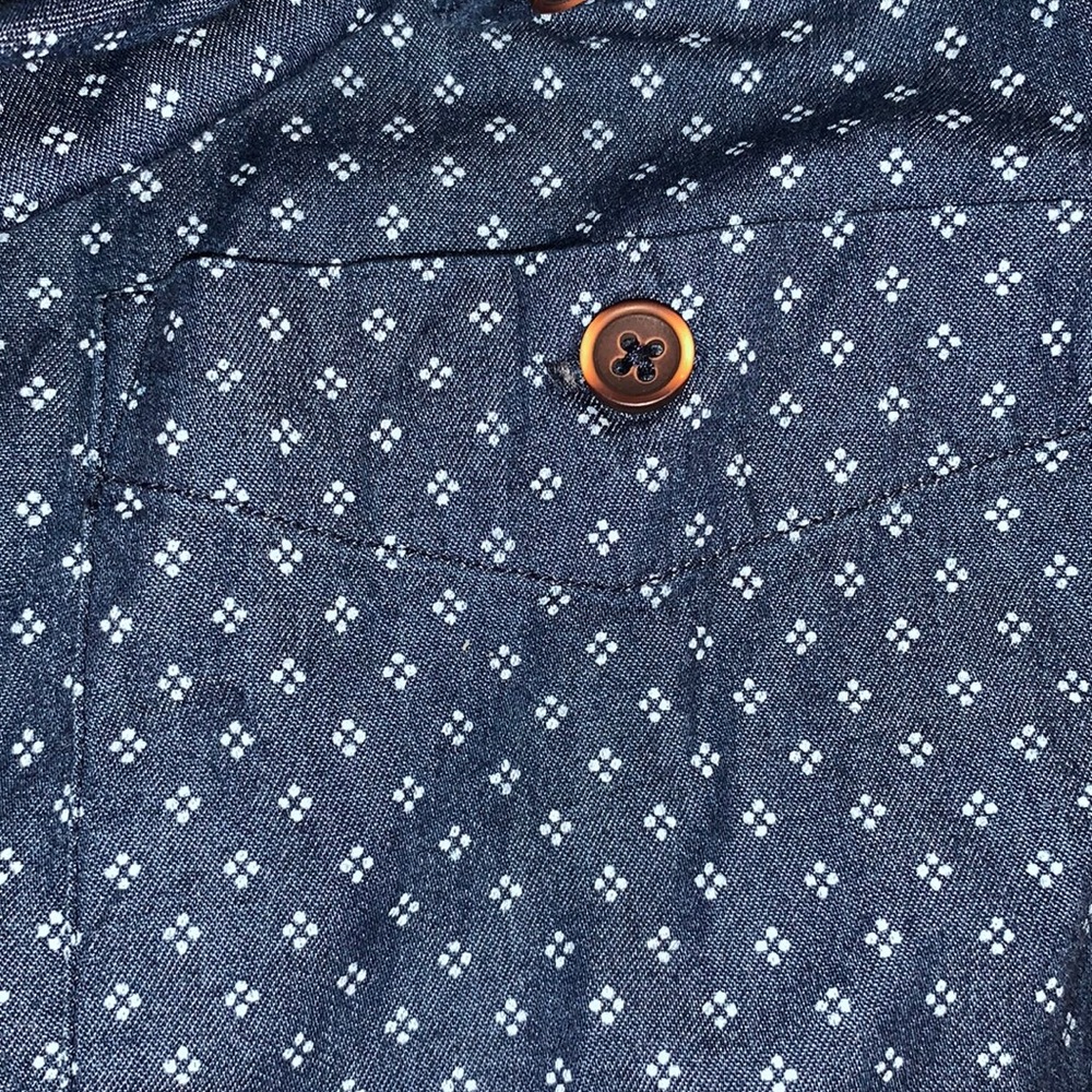 Men’s button down - Picture 4 of 4